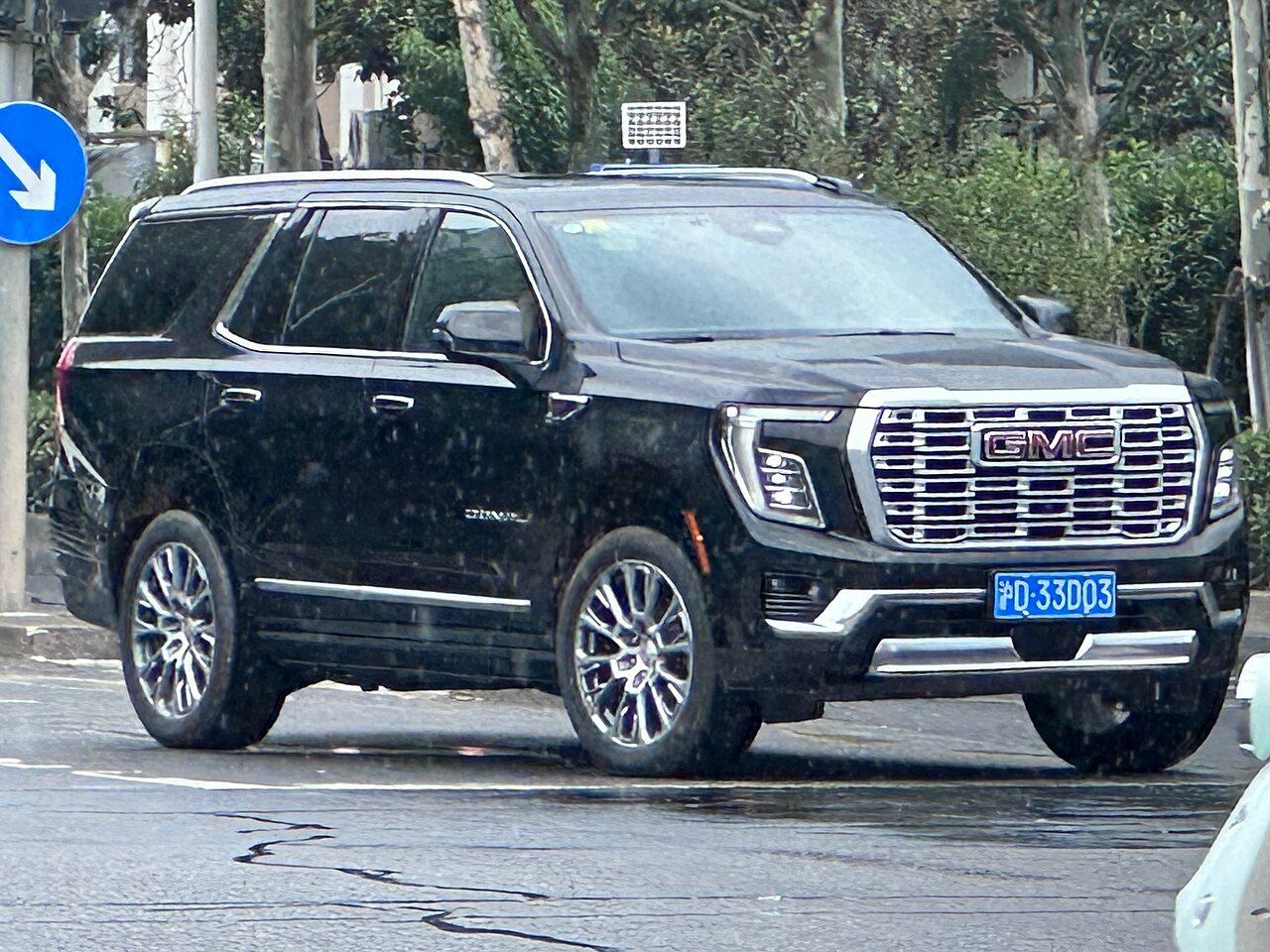 2021 GMC Yukon Touring — photo 3